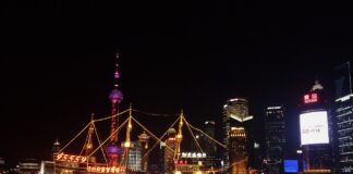 Gdzie szukać promocji na loty wewnątrz Azji?